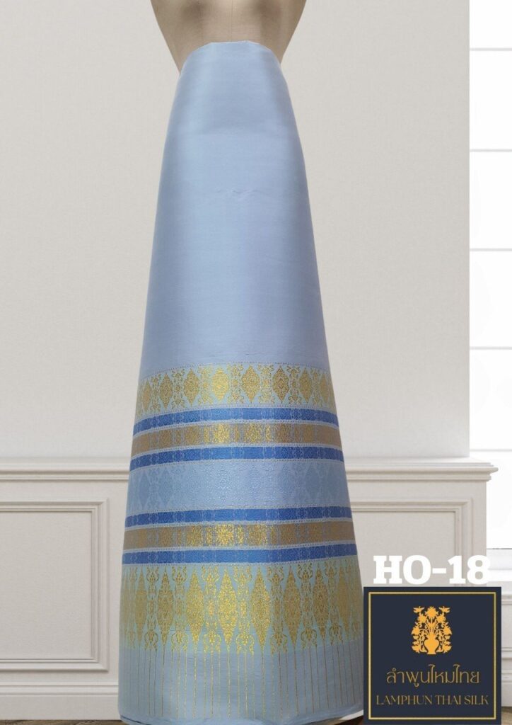 ผ้าไหมยกดอก ซิ่นล้านนาไม่มีเสื้อ HO-18