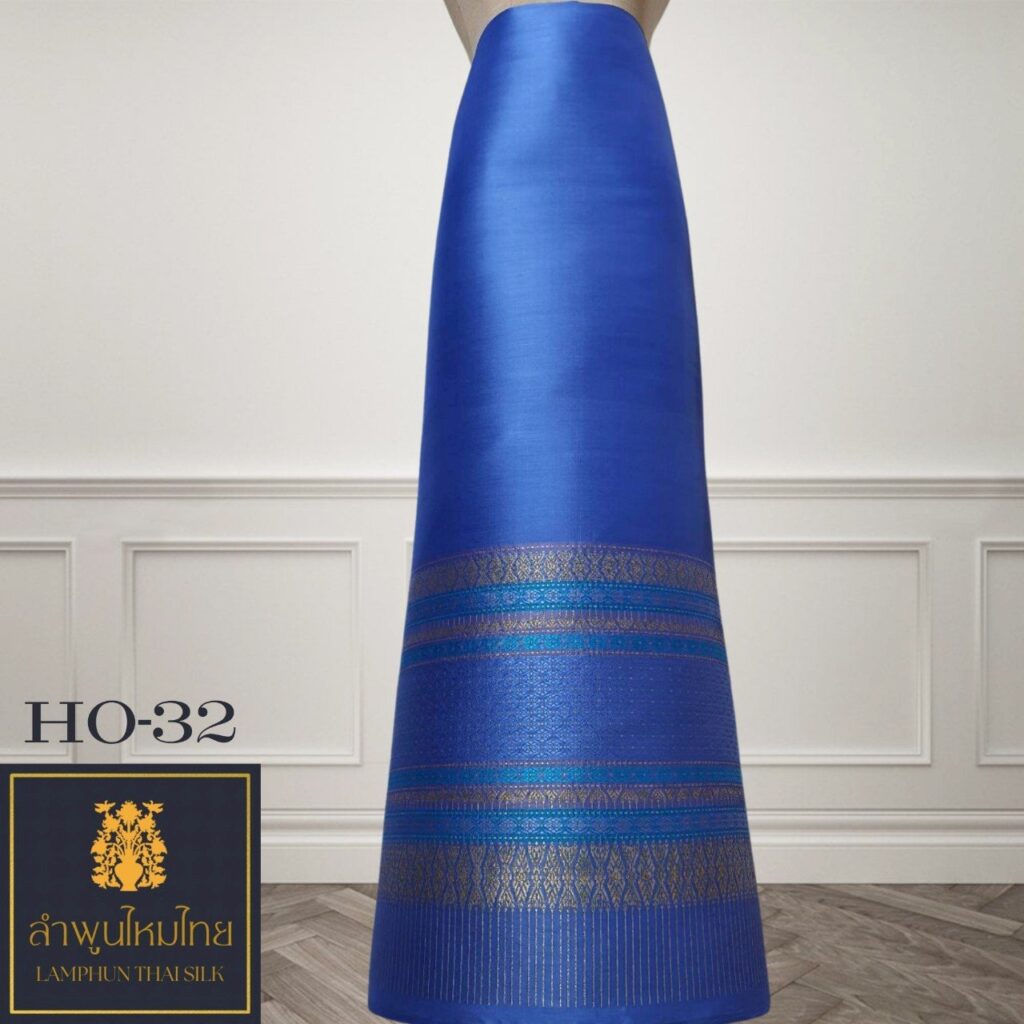 ผ้าไหมยกดอก ซิ่นล้านนาไม่มีเสื้อ HO-32