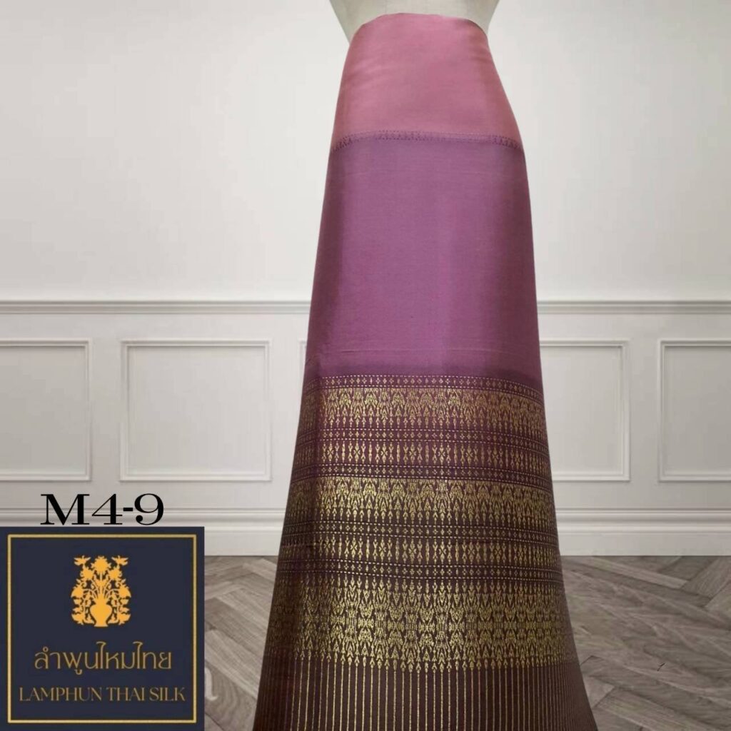 ผ้าไหมยกดอก ซิ่นล้านนาไม่มีเสื้อไล่สี M4-9