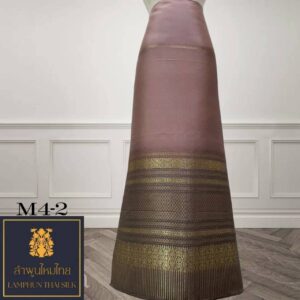 ผ้าไหมยกดอก ซิ่นล้านนาไม่มีเสื้อไล่สี M4-2