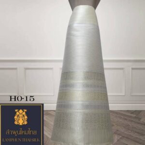 ผ้าไหมยกดอก ซิ่นล้านนาไม่มีเสื้อ HO-15