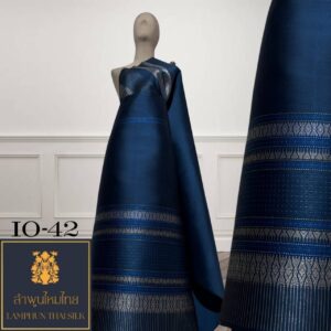 ผ้าไหมยกดอก ซิ่นล้านนามีเสื้อ IO-42